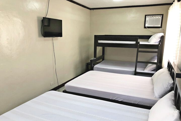 Room 5 of 13
