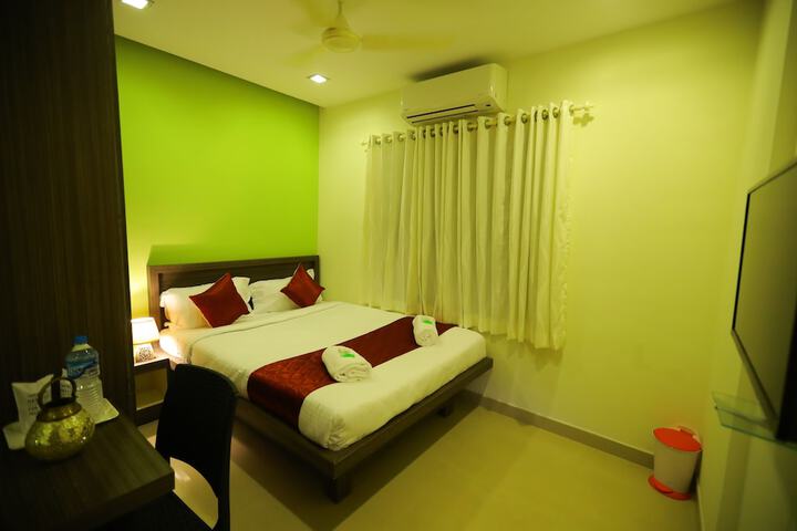 Room 21 of 38