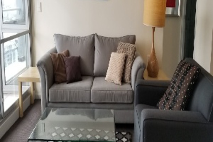 Room 93 of 239