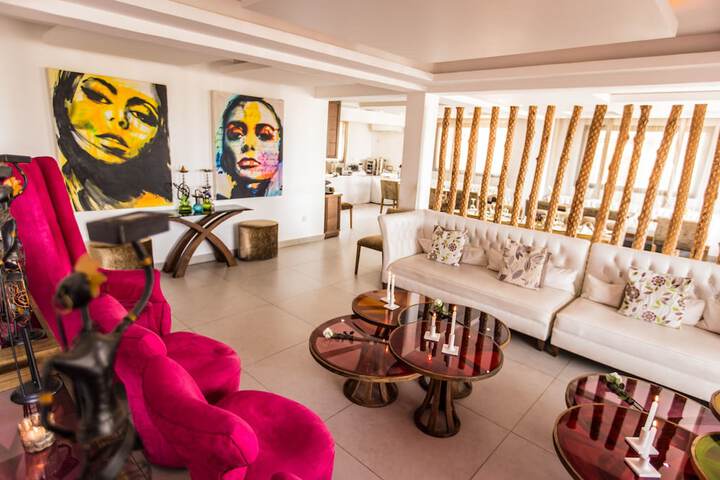 Guest Lobby