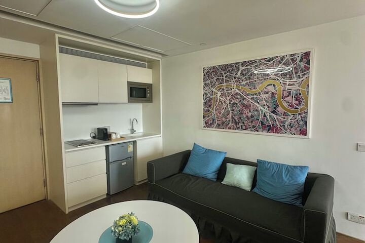 Room 7 of 60