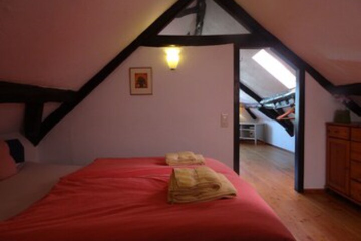 Room 13 of 30