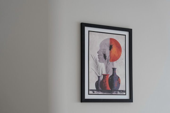 Room 68 of 293