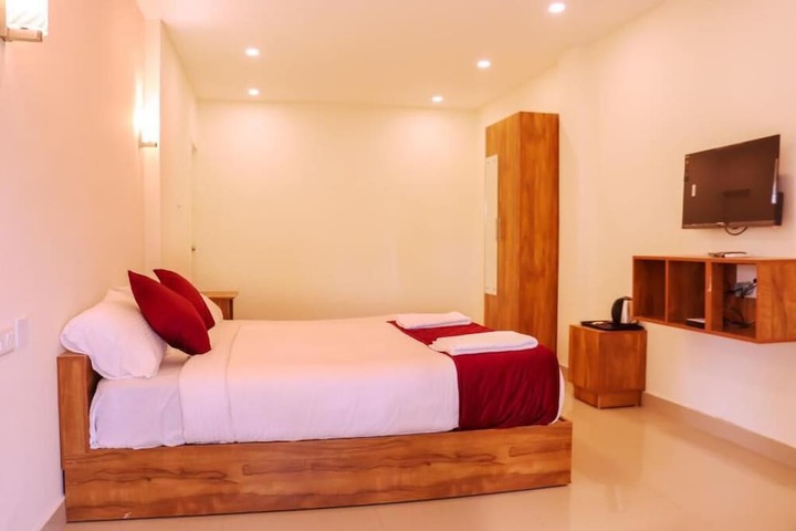 Room 2 of 13