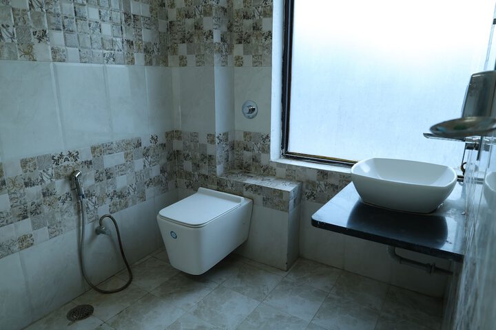 Room 17 of 22