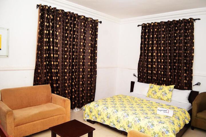 Room 5 of 19