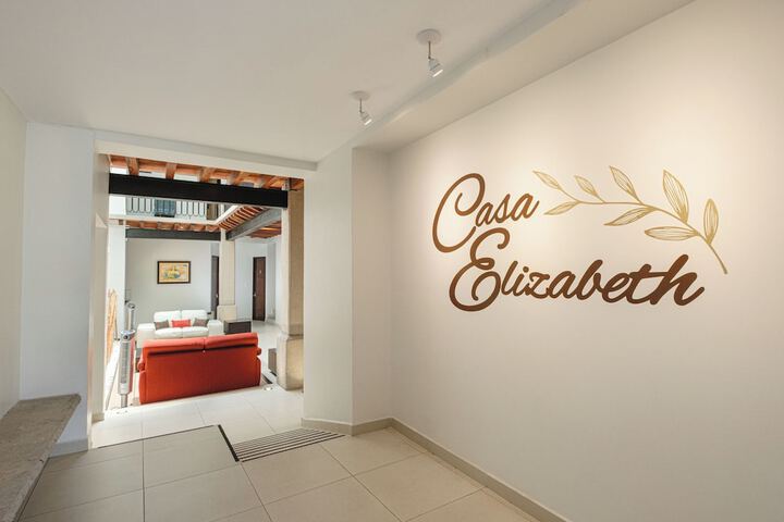 CASA ELIZABETH