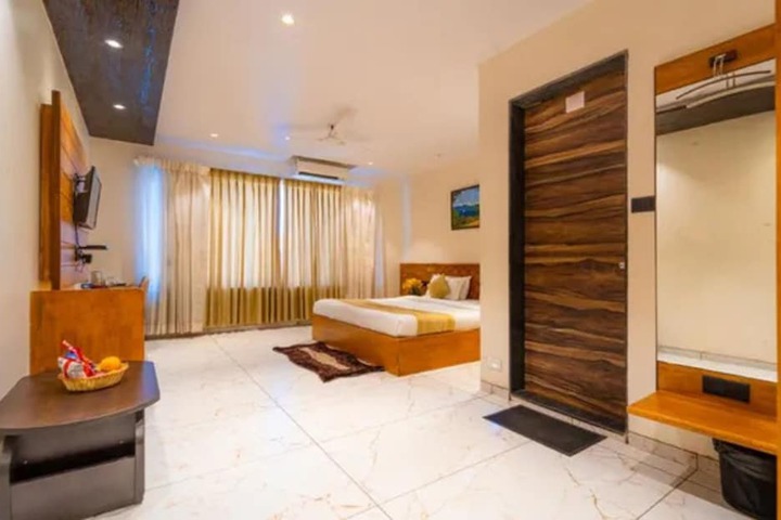 Room 7 of 26