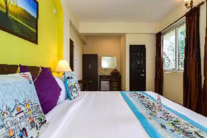 Room 9 of 23