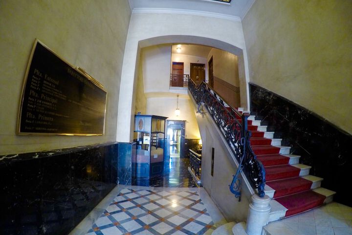 Hotel 2 of 51