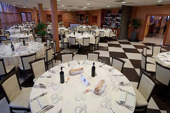 Dining Photos