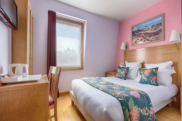 Room 10 of 51