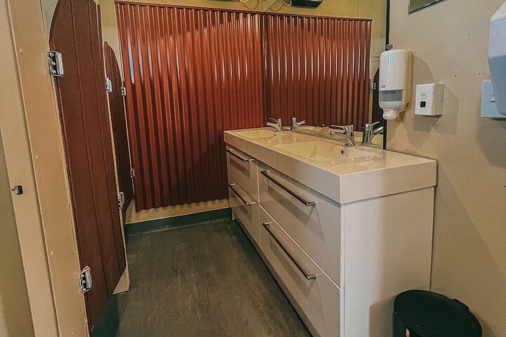 Room 21 of 41