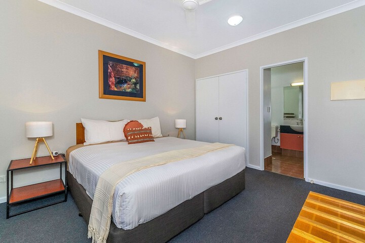 Room 6 of 45