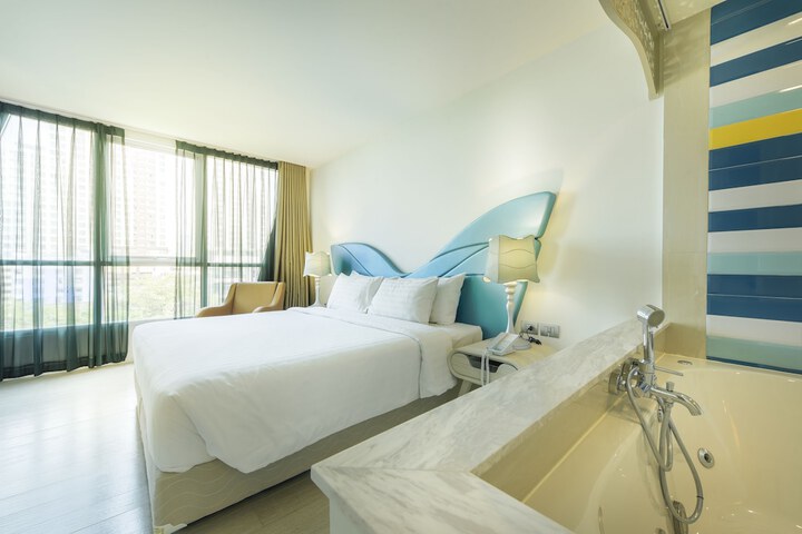 Room 21 of 81