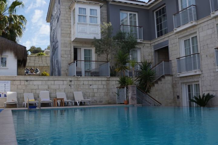Pool 49 of 72