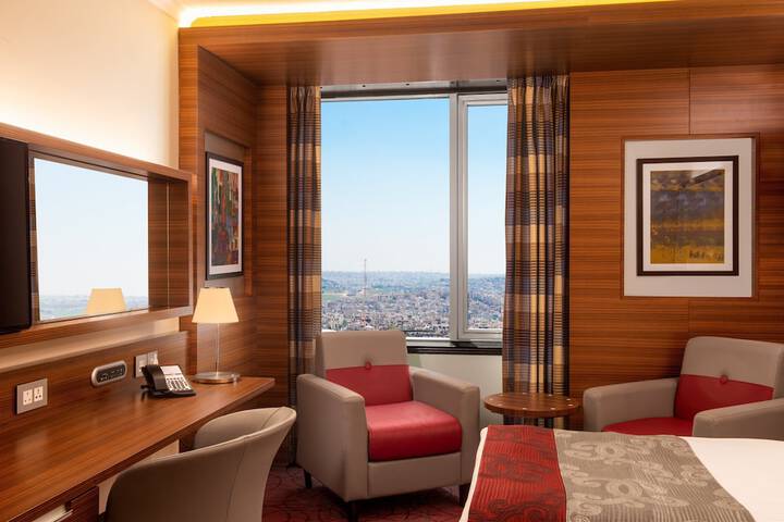 Room 15 of 151