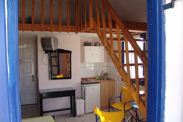 Room 30 of 46