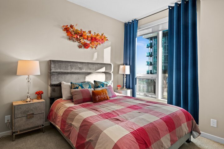 Room 5 of 108