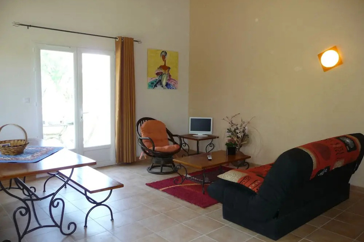 Room 2 of 14
