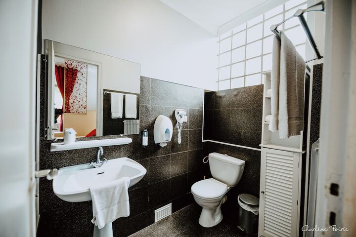 Bathroom Photo
