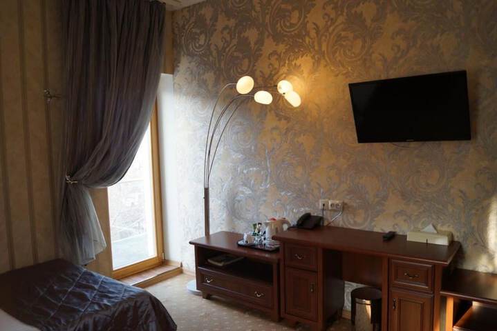 Room 5 of 47