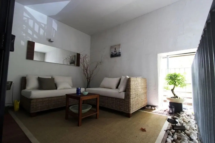 Room 2 of 14