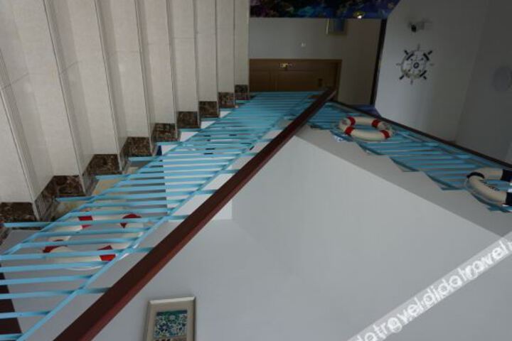 Hotel Interior 6 of 29