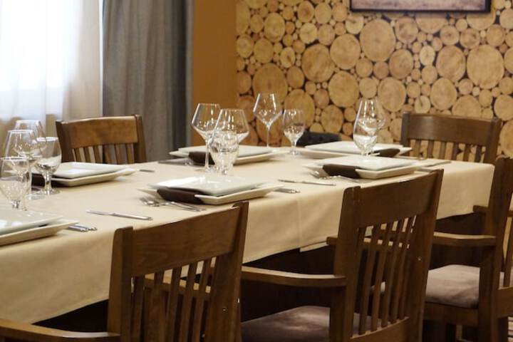 Dining 45 of 64
