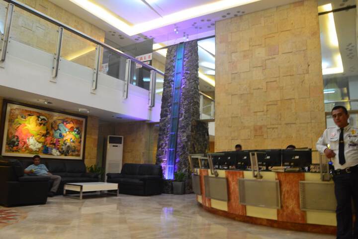 Hotel 2 of 73