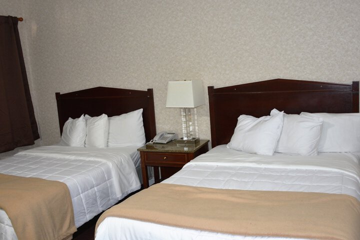 Room 13 of 22