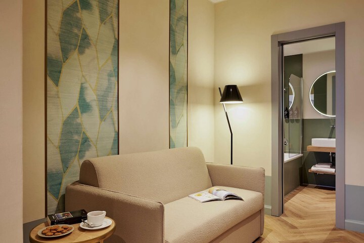 Room 16 of 55