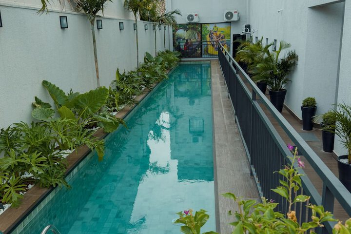 Pool 62 of 82