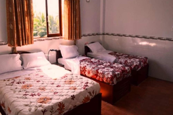 Room 2 of 53