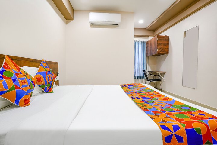 Room 21 of 25