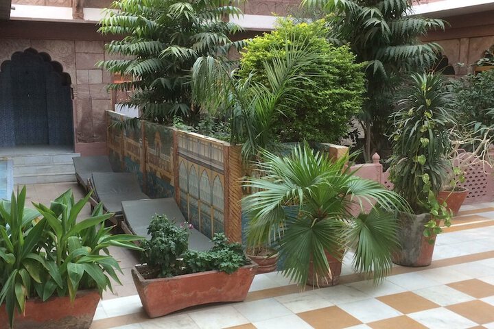 Hotel Entry
