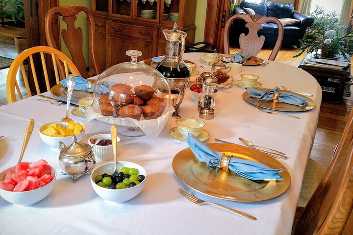 Breakfast/Coffee Service 99 of 124