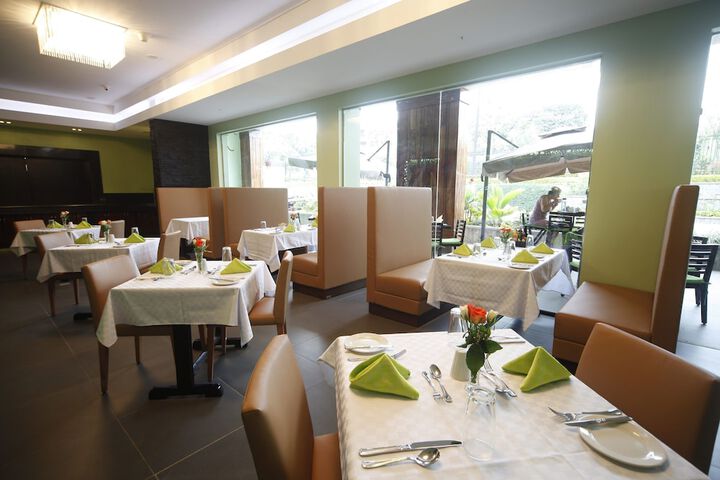Dining 57 of 74