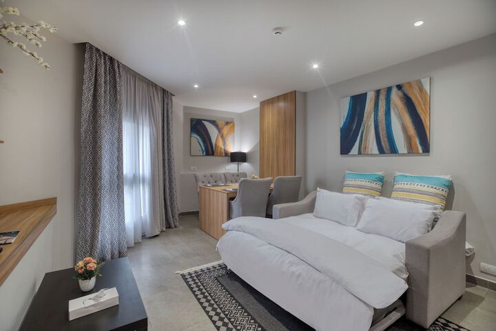 Room 40 of 71