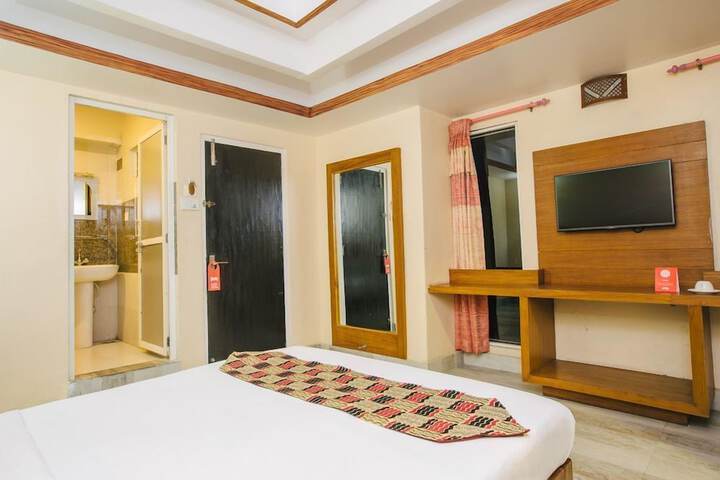 Room 8 of 24