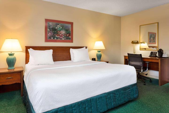 Double Accessible King Size Bed (1 of 2)