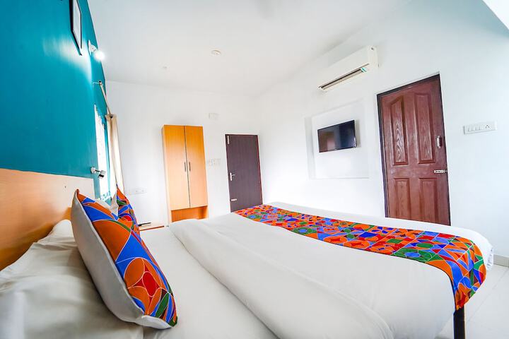 Room 11 of 29