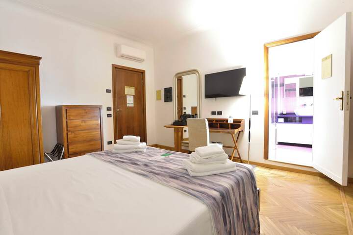 Room 13 of 75