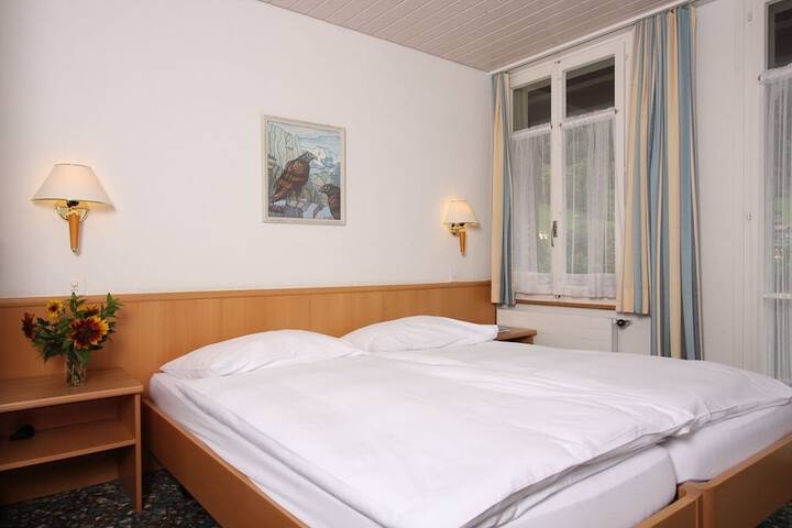 Room 3 of 55