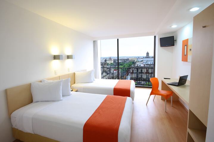Room 11 of 60