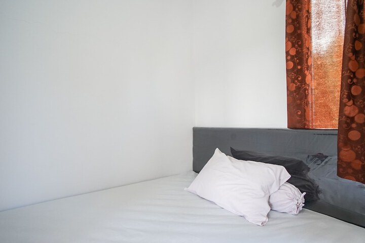 Room 7 of 27