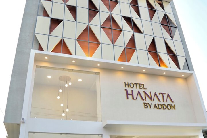 Hotel 32 of 34
