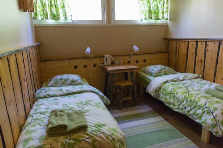 Room 9 of 61