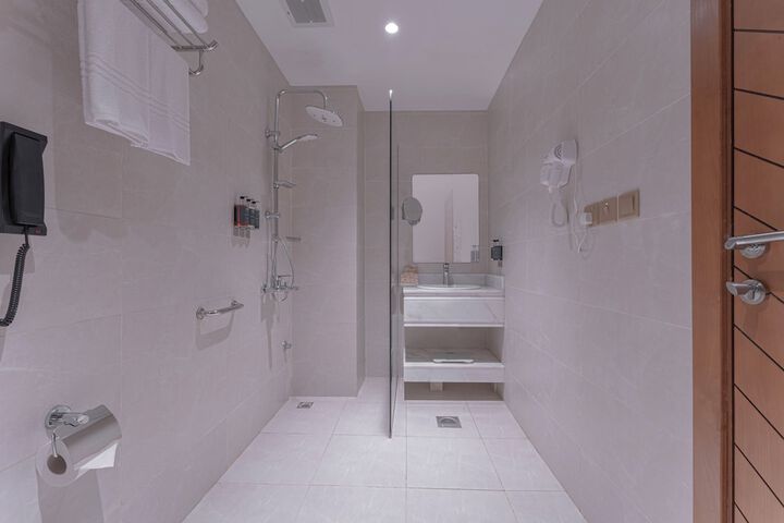 Room 43 of 54