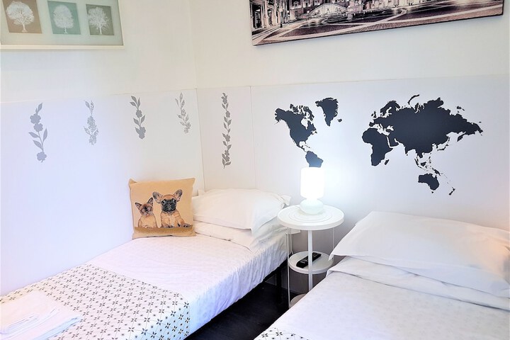 Room 28 of 66